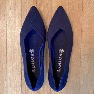 Rothy’s navy blue points